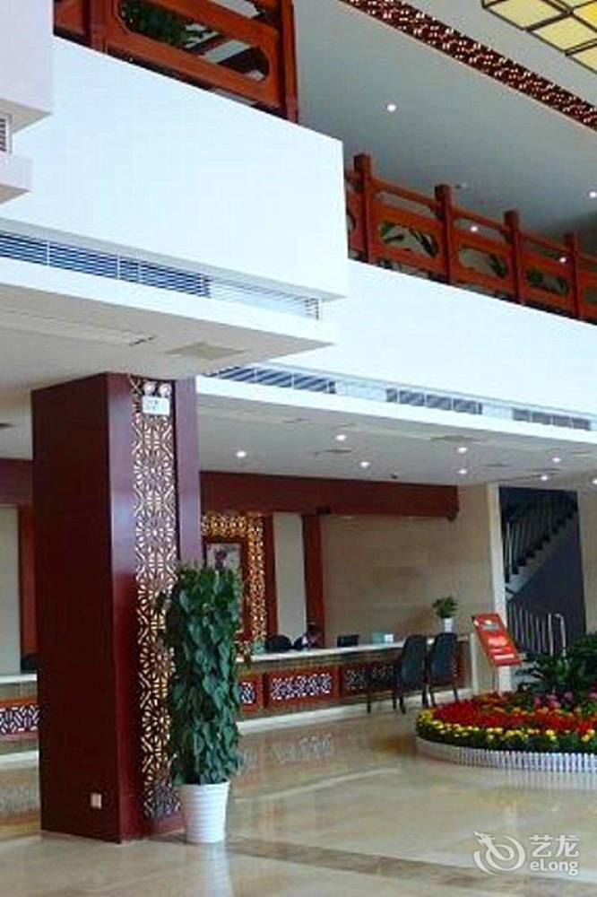 Jishou Heyi Hotel Fenghuang Buitenkant foto